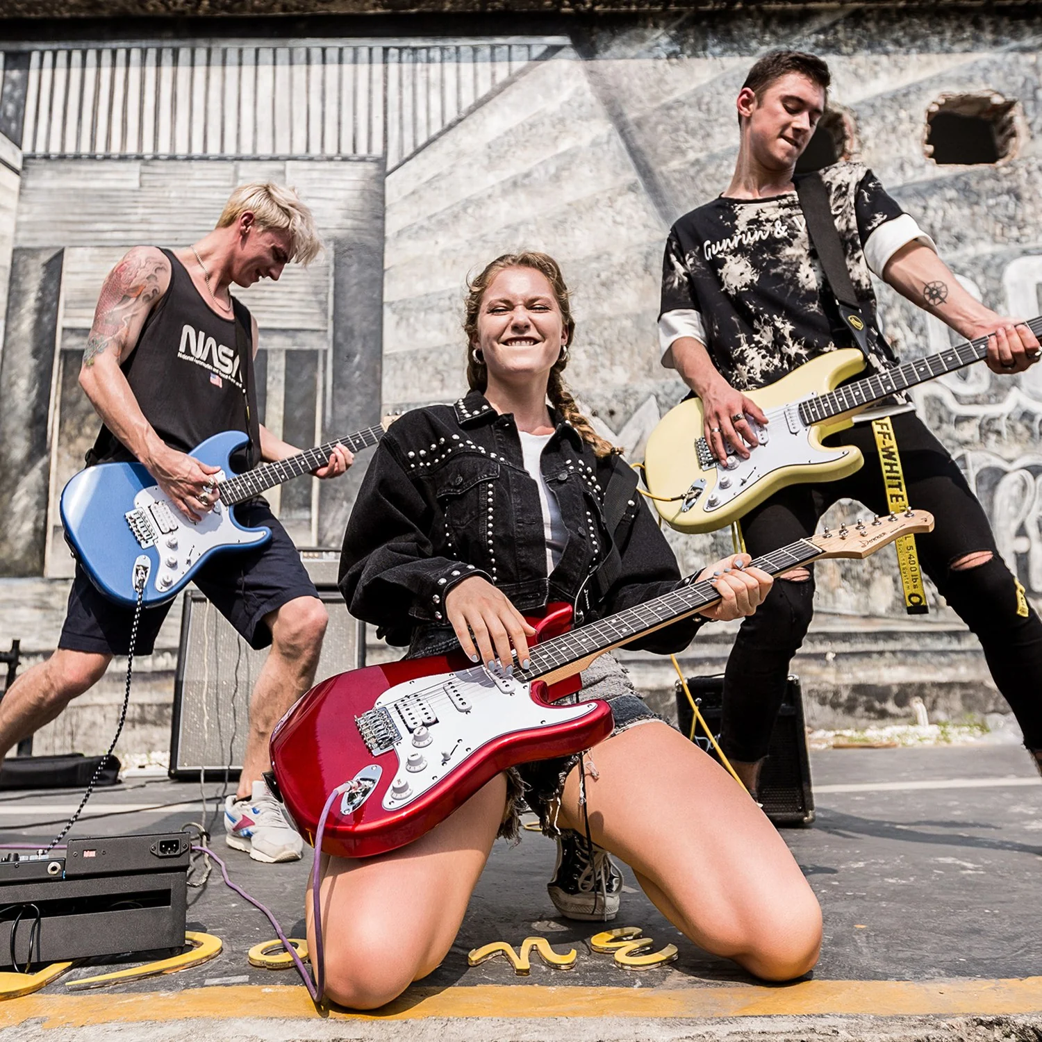 Donner DST-100 HSS Electric Guitar Kit - Image 20