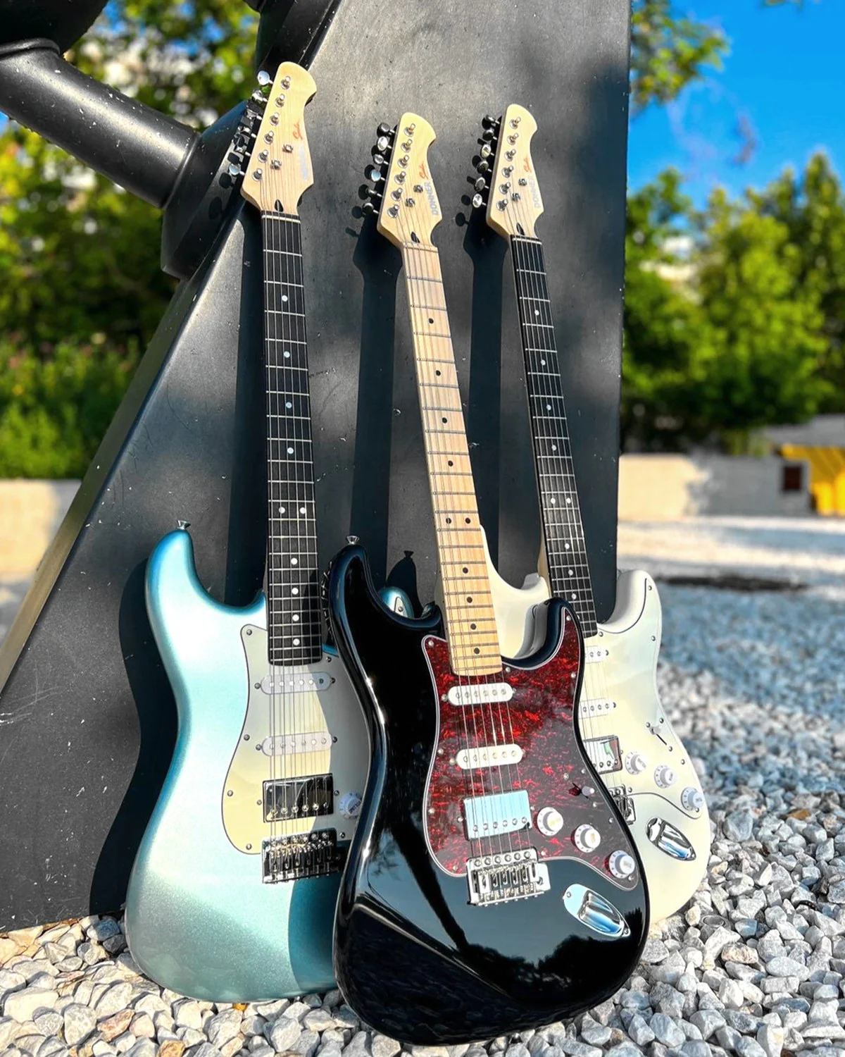 Donner DST-152 HSS with Coil Split Electric Guitar Kit - Image 22