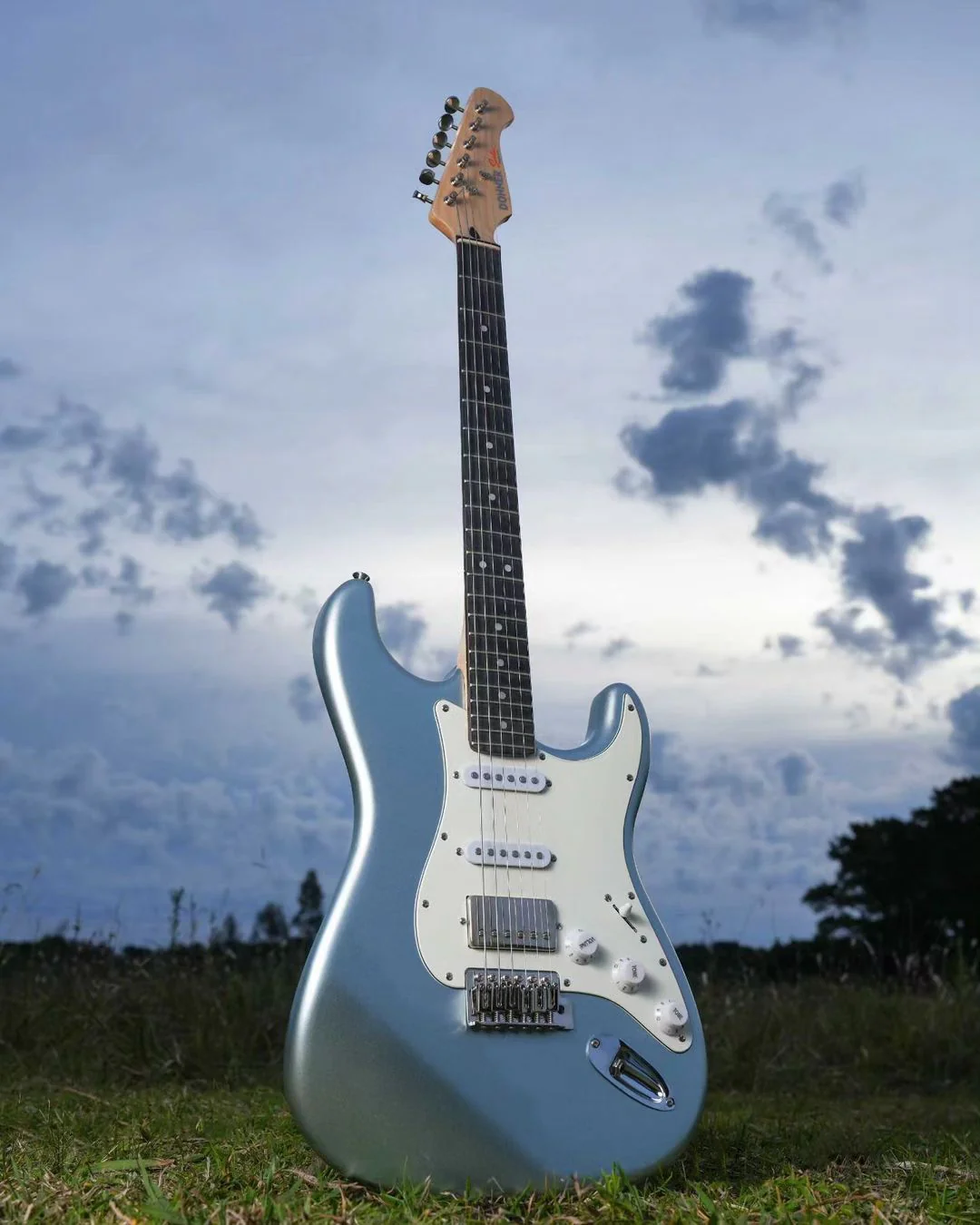 Donner DST-152 HSS with Coil Split Electric Guitar Kit - Image 24